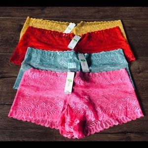NWT Pretty 2 Piece Lace Panties Bundle-2 SIZES